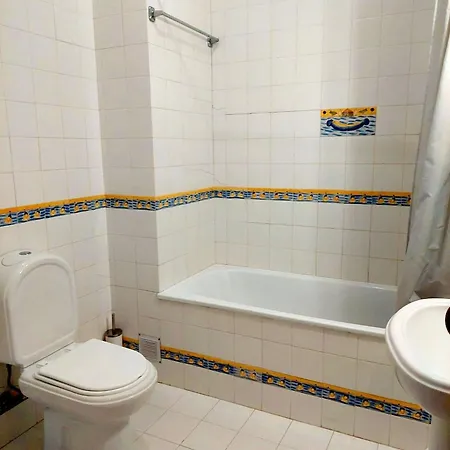 Be Local - In With Pool Access Appartement