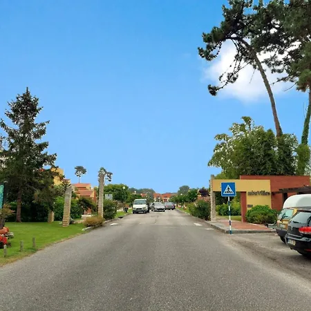 Be Local - In With Pool Access Appartement